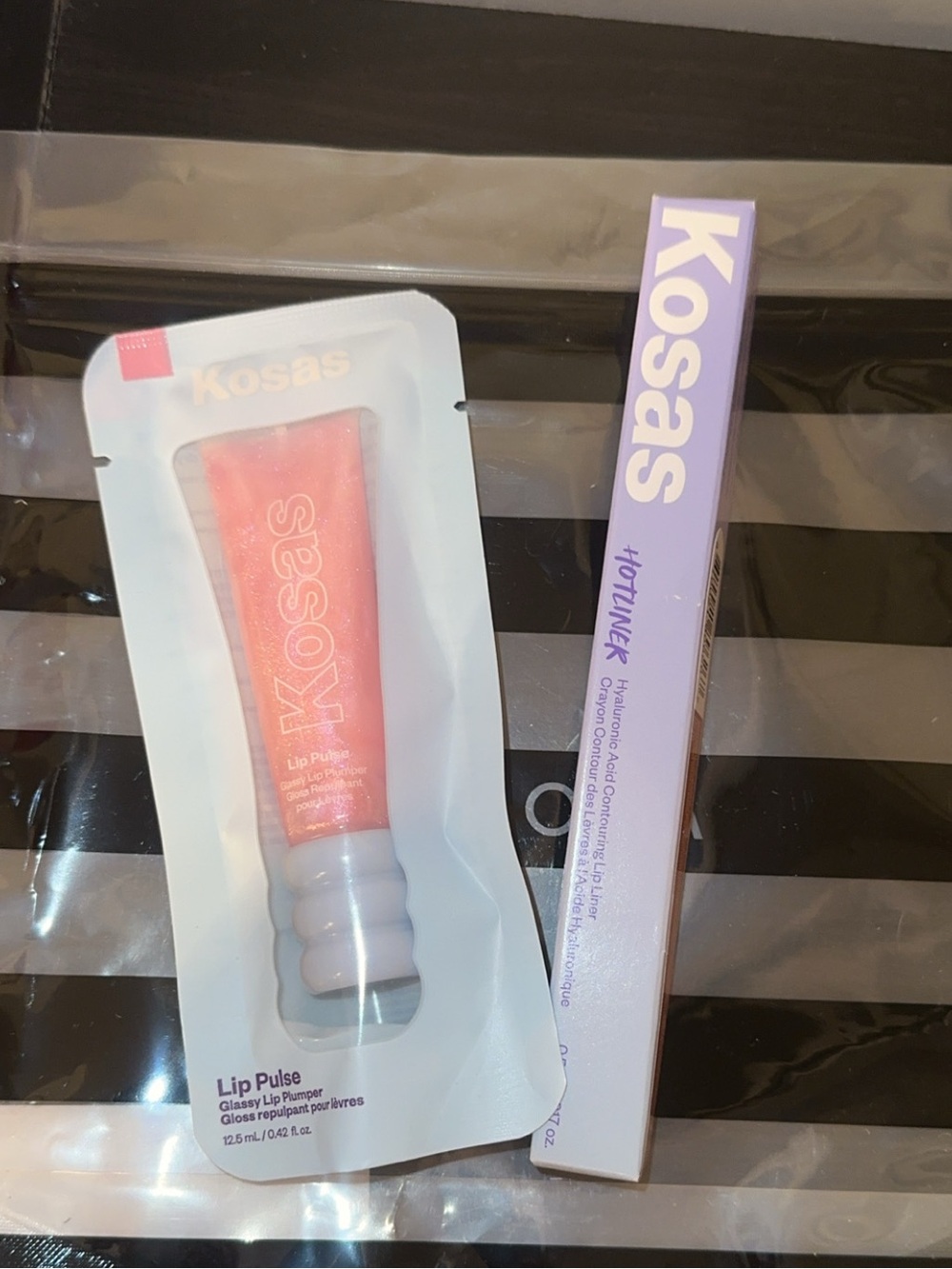 Kosas Lip Pulse Glossy Lip Plumper and lipliner